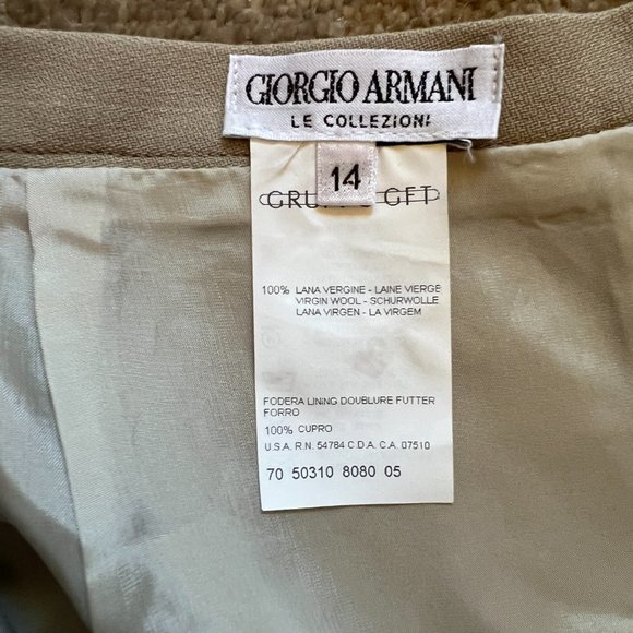 Giorgio Armani Le Collezioni Stone Wool  2 Piece Skirt Suit 14 - Picture 13 of 15